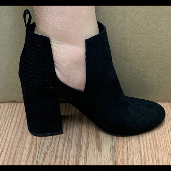 Steve Madden Women’s Booties: Black | Size 8 - Picture 6 of 6
